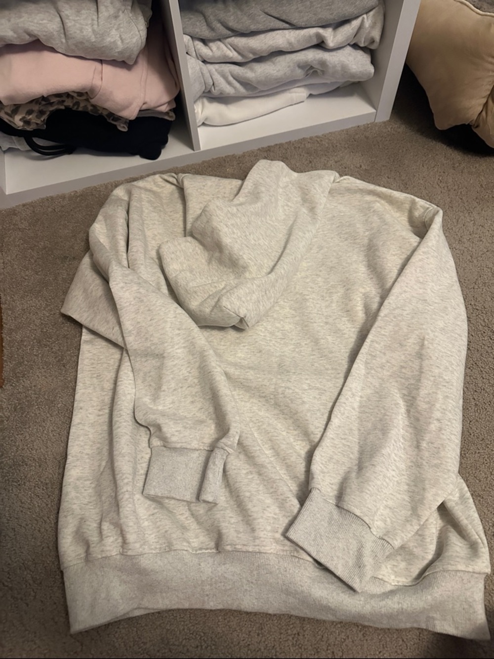 Aelfric Eden Light Gray Hoodie With No8 View 3